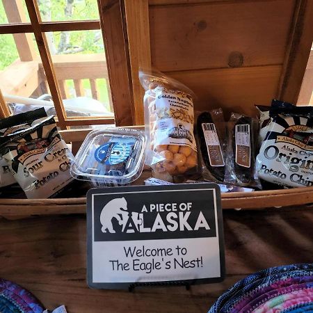 The Eagle'S Nest Treehouse Cabin Palmer Extérieur photo