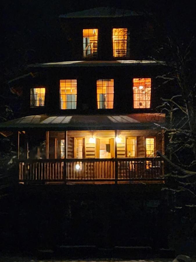 The Eagle'S Nest Treehouse Cabin Palmer Extérieur photo