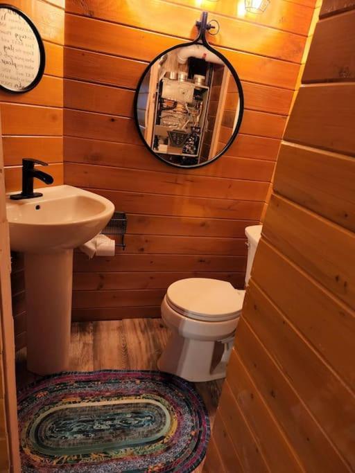 The Eagle'S Nest Treehouse Cabin Palmer Extérieur photo