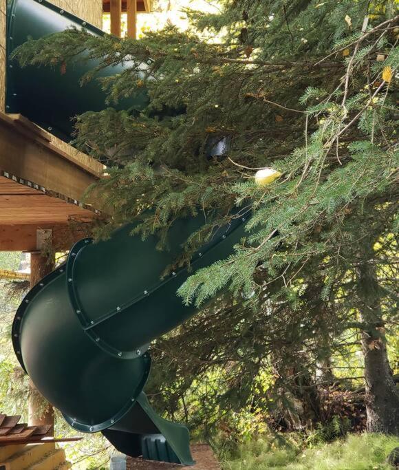 The Eagle'S Nest Treehouse Cabin Palmer Extérieur photo