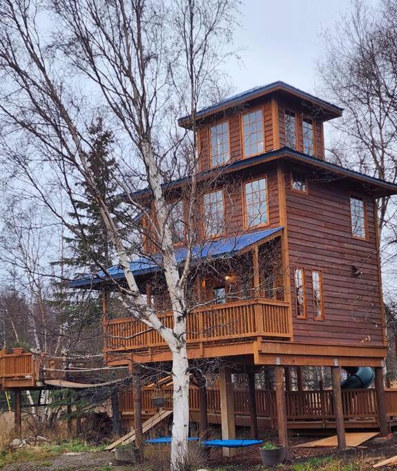 The Eagle'S Nest Treehouse Cabin Palmer Extérieur photo