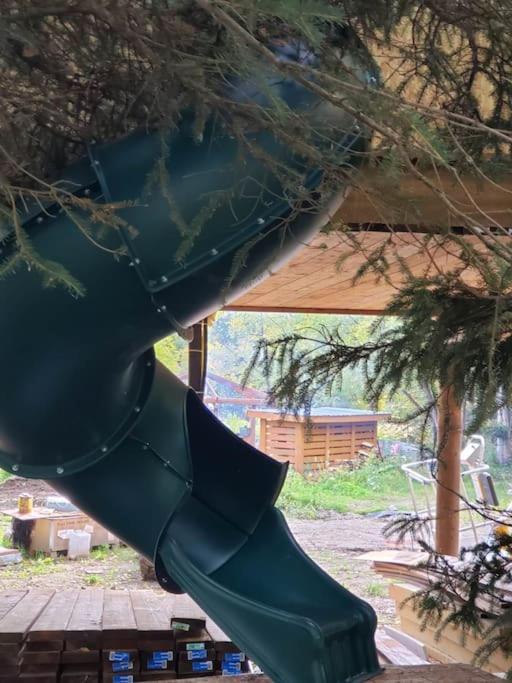 The Eagle'S Nest Treehouse Cabin Palmer Extérieur photo