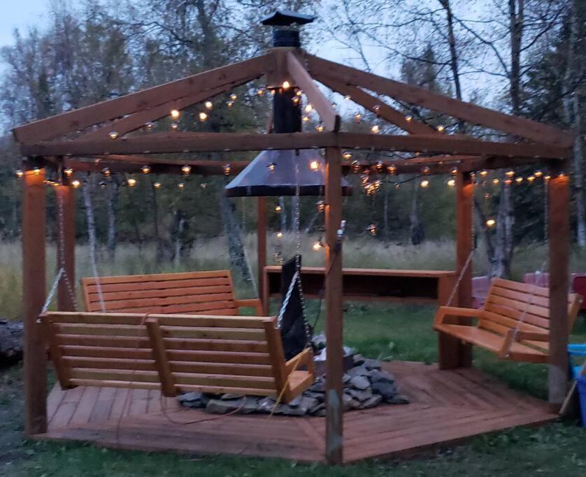 The Eagle'S Nest Treehouse Cabin Palmer Extérieur photo