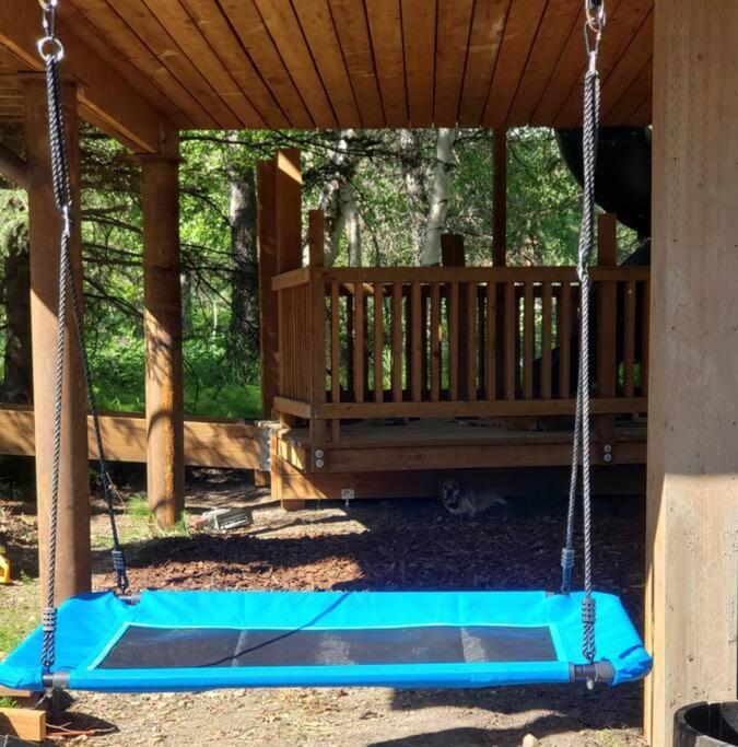 The Eagle'S Nest Treehouse Cabin Palmer Extérieur photo